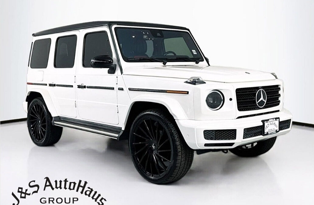 Branded vehicle in a 360Booth® car photo studio