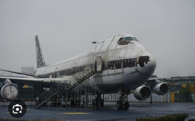 Would You Fly on a Plane If the Photos Looked Bad?