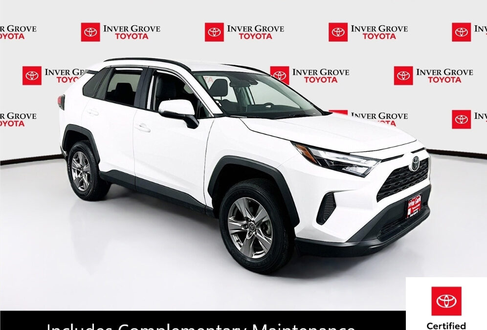 5 Reasons to Own a 360Booth® Vehicle Photo Studio for Inclement Weather