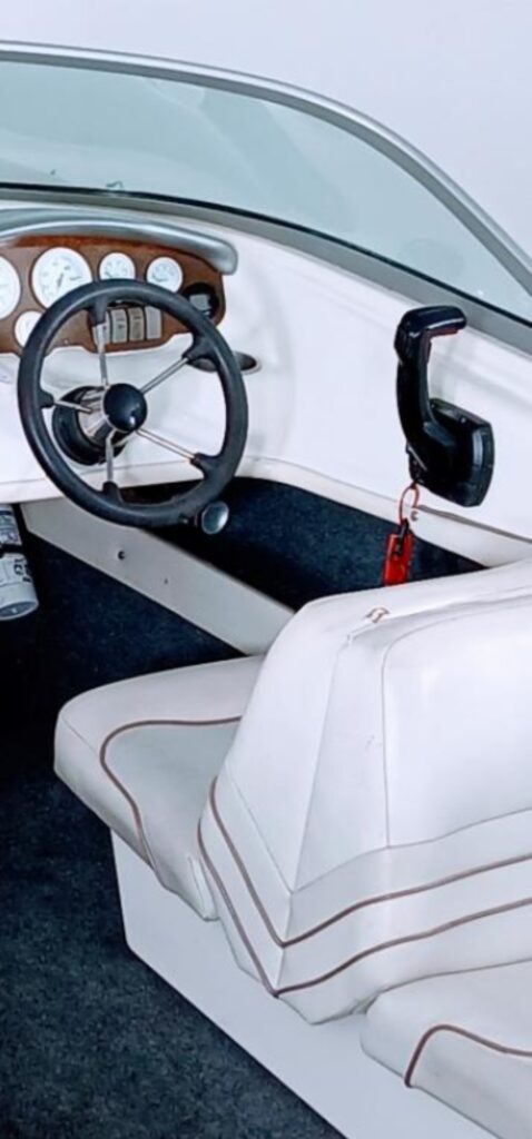 Boat interior photographed in a 360Booth boat photo studio