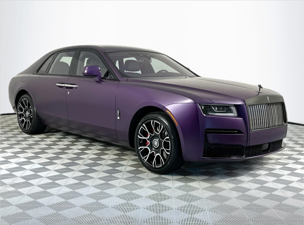 Violet Rolls Royce in a 360Booth Photo Studio