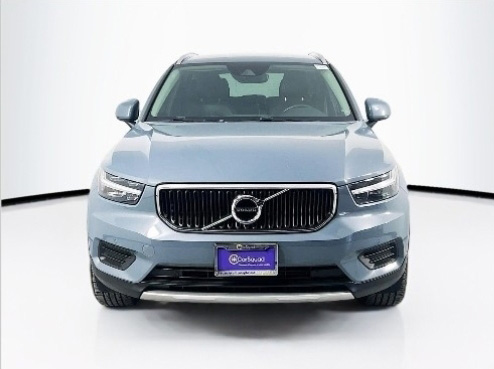 SUV in a 360Booth Photo Studio