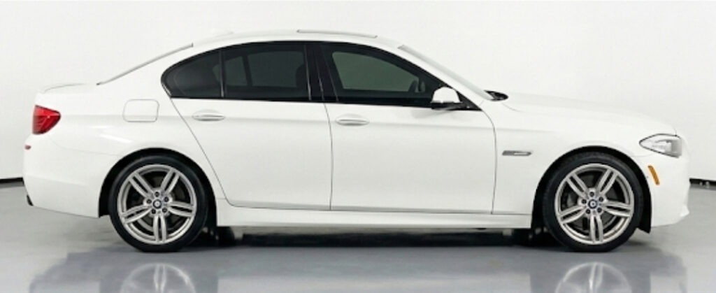 Car in a 360Booth Car Photo Studio