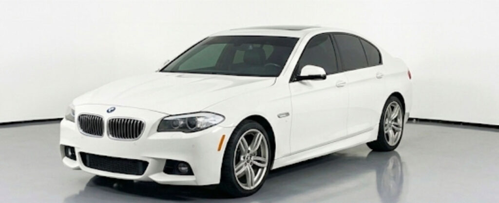 Car in a 360Booth Car Photo Studio