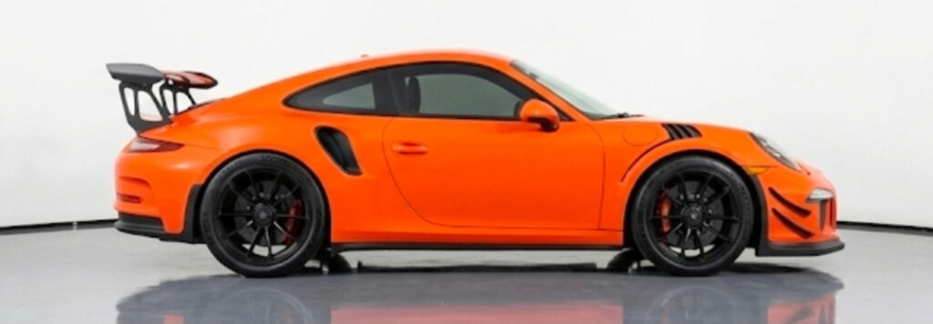 Porsche in a 360Booth car photo studio