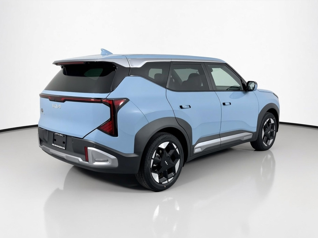 SUV in a 360Booth SUV Photo Booth