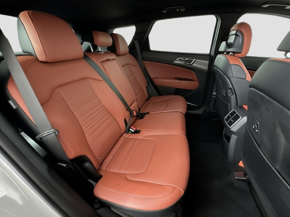 SUV in a 360Booth SUV Photo Booth