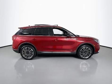 SUV in a 360Booth SUV Photo Booth