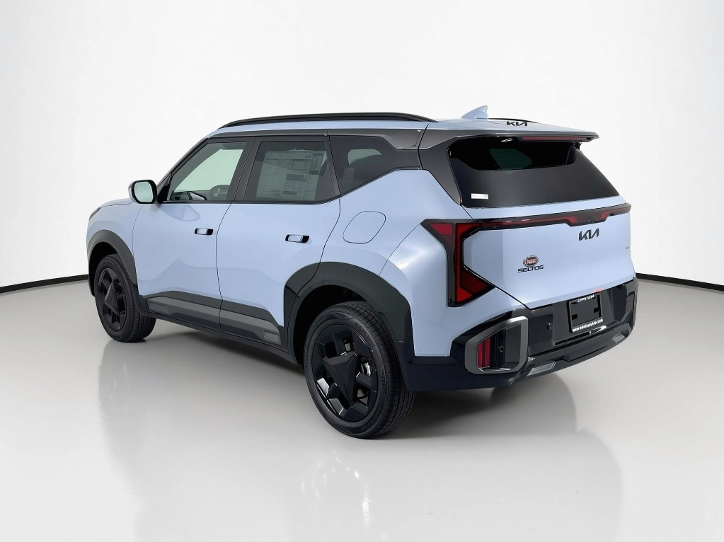 KIA SUV in an SUV Photo Booth