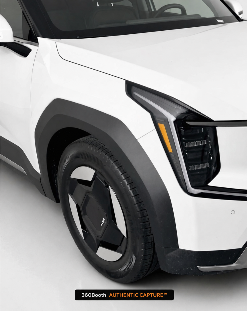 KIA SUV in an SUV Photo Booth