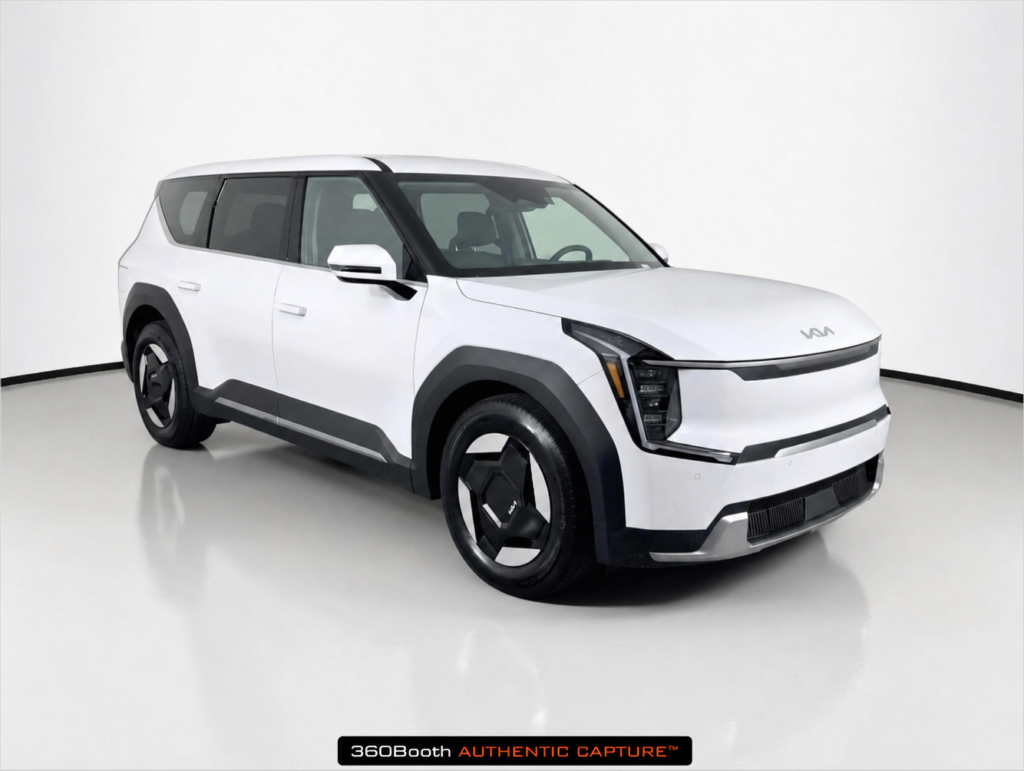 KIA SUV in an SUV Photo Booth