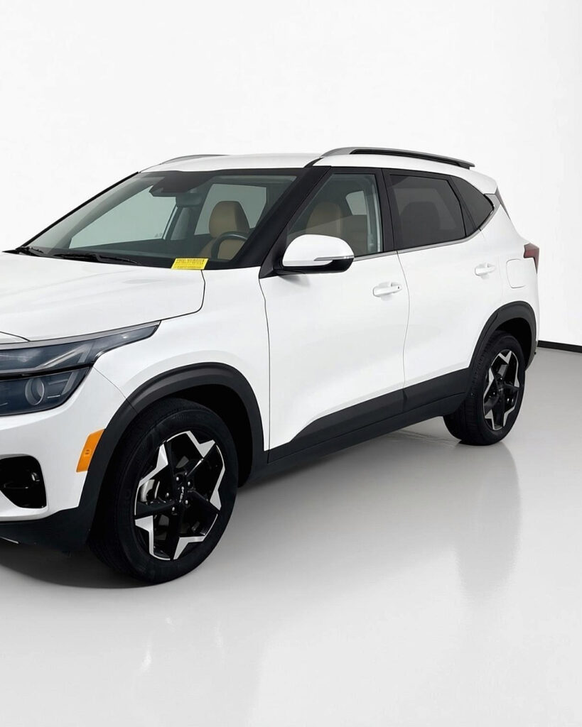 SUV in a 360Booth® SUV Photo Booth