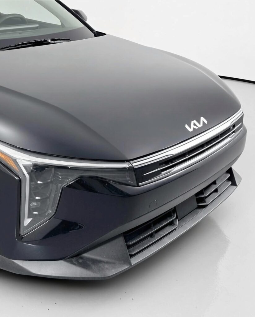 Kia sedan in a 360Booth® Car Photo Booth
