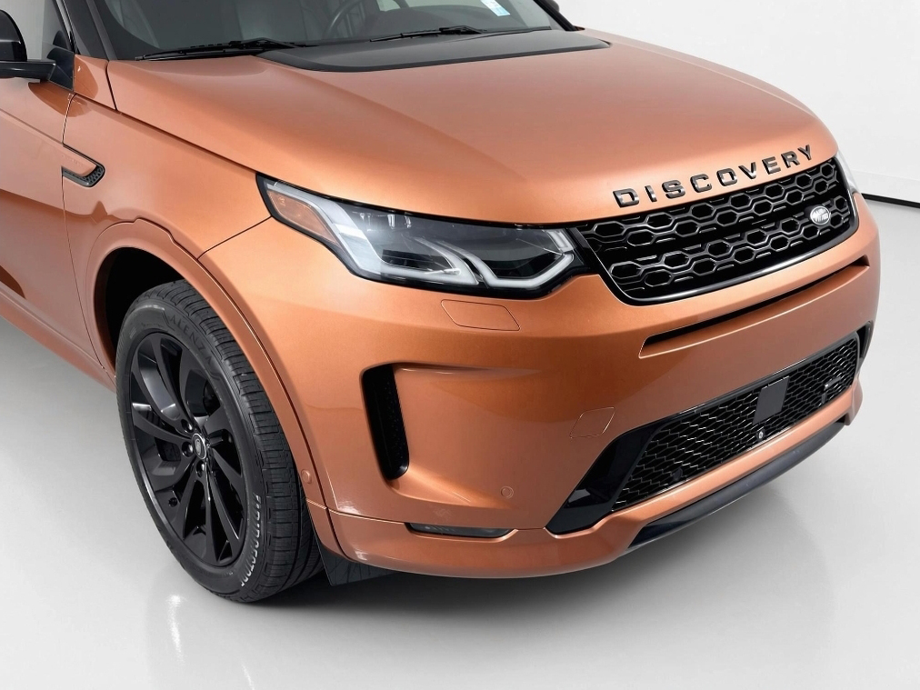 SUV in a 360Booth® SUV Photo Booth