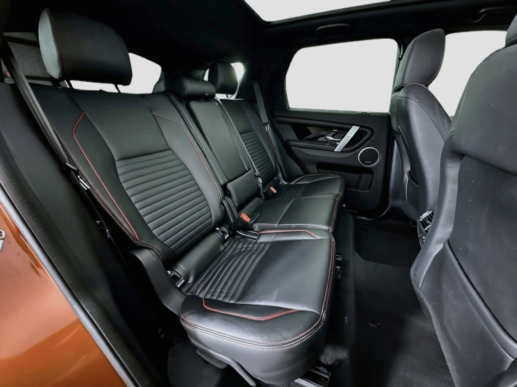 SUV in a 360Booth® SUV Photo Booth