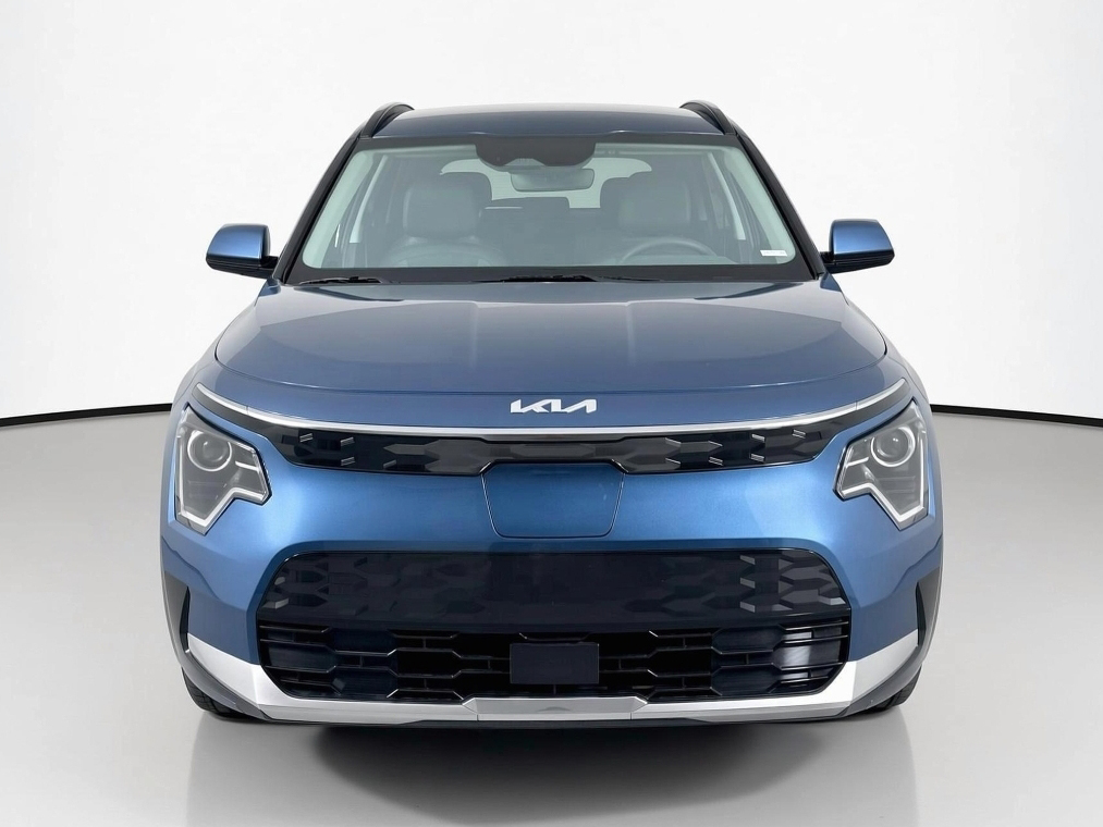 SUV in a 360Booth® SUV Photo Booth
