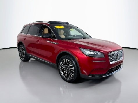 SUV in a 360Booth SUV Photo Booth
