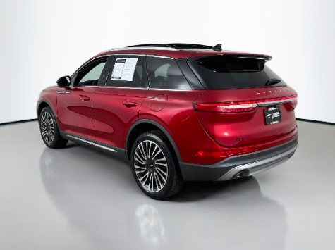 SUV in a 360Booth SUV Photo Booth