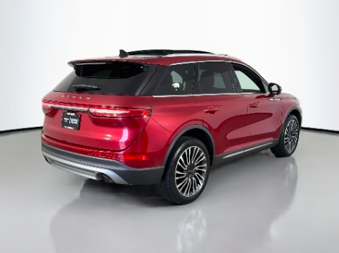 SUV in a 360Booth SUV Photo Booth