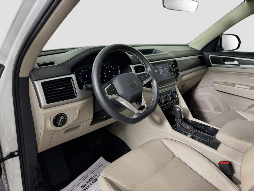 SUV in a 360Booth SUV photo booth