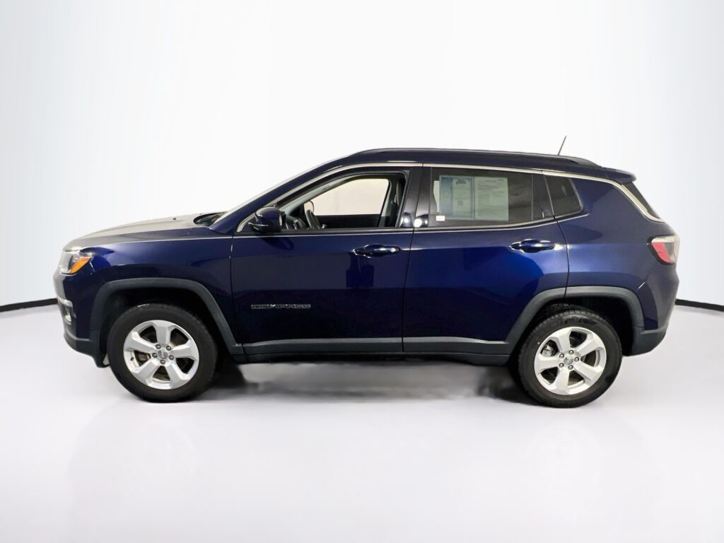 SUV in an SUV Photo Booth