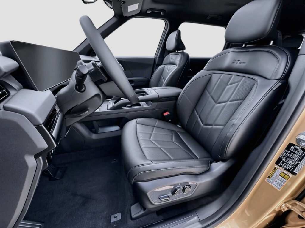 SUV in an SUV Photo Booth