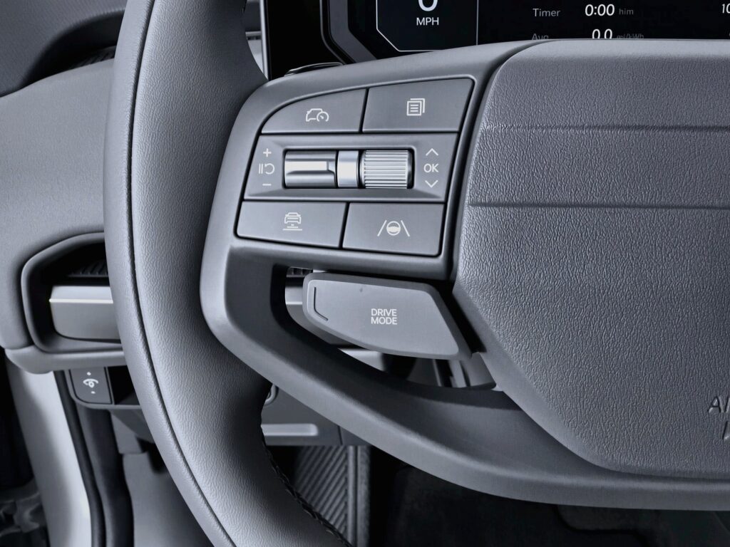 SUV in a 360Booth SUV photo booth